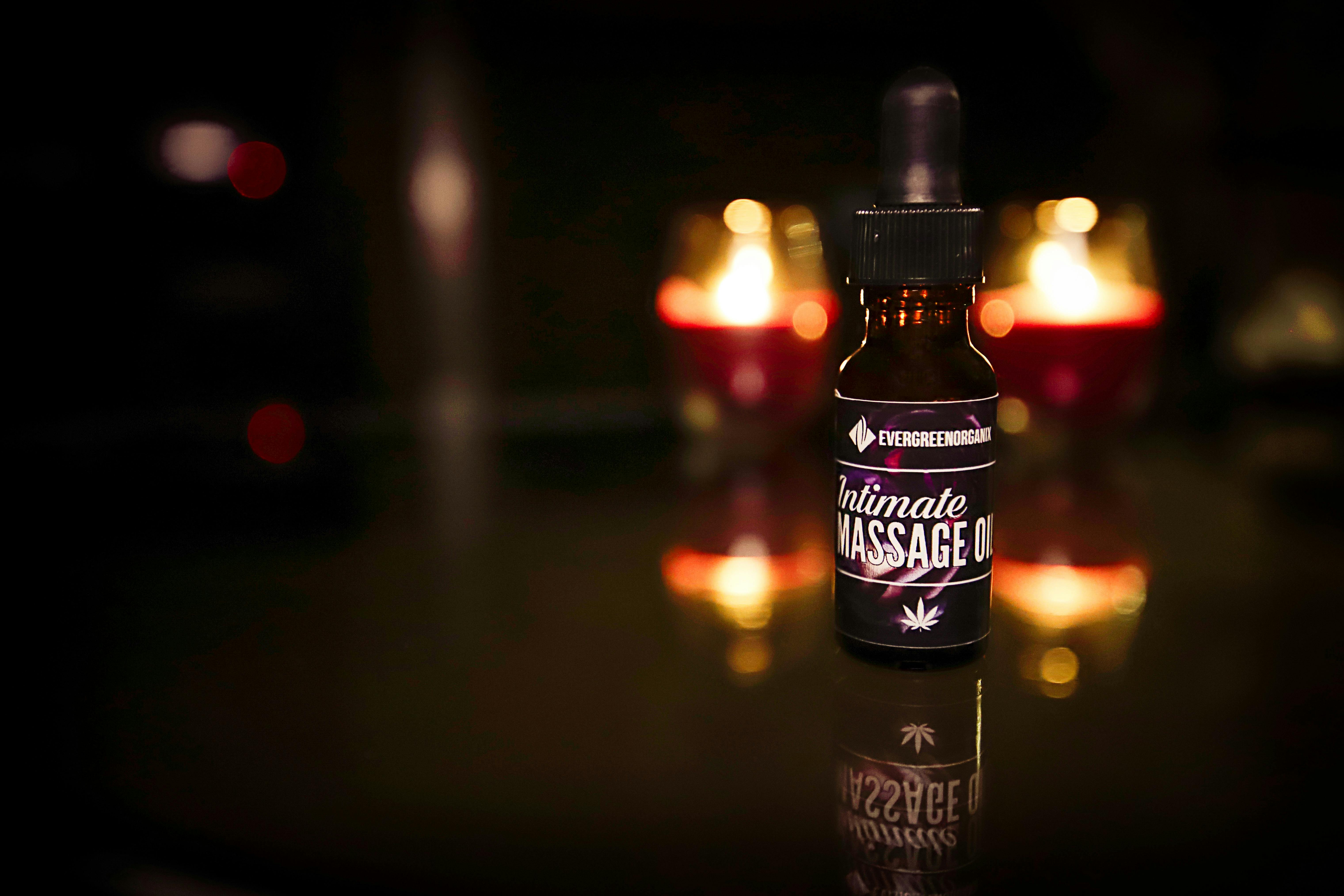 Intimacy Massage Oil 100mg